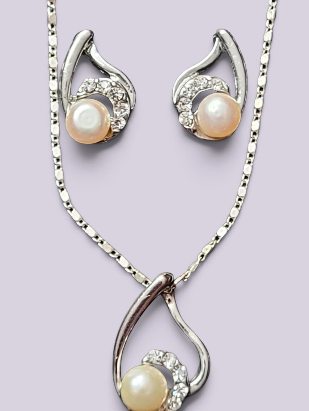 Pearl and Crystal Teardrop Necklace and Earring Set - Silver and Cream